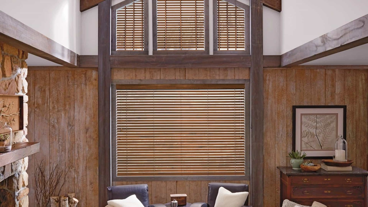 Hunter Douglas Parkland® wood blinds, wooden window blinds, faux wood blinds near Costa Mesa, California (CA)